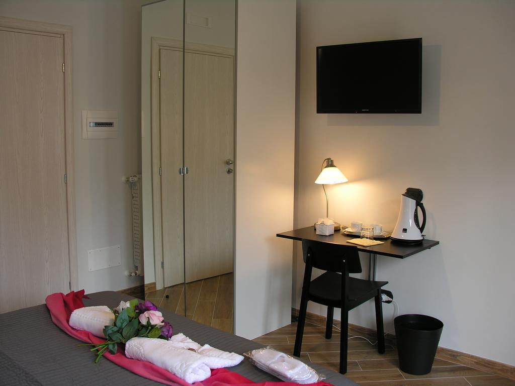 B&B Le Onde Roma Habitación foto